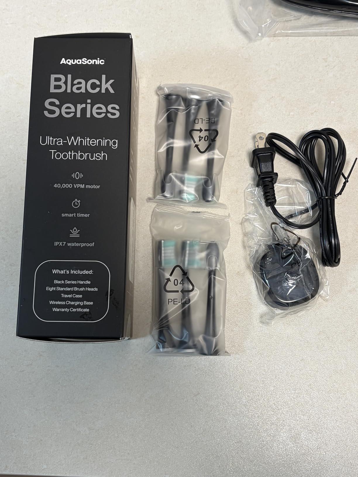 Aquasonic Black Series Ultra Whitening Toothbrush – ADA Accepted Electric Toothbrush- 8 Brush Heads & Travel Case – 40.000 VPM Electric Motor & Wireless Charging - 4 Modes w Smart Timer photo review
