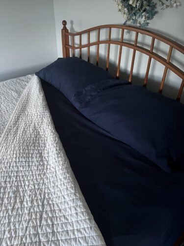 Queen Size 4 Piece Sheet Set - Comfy Breathable & Cooling Bed Sheets Set - Hotel Luxury Bedding for Women. Men. Kids. Teens. Boys & Girls - Deep Pockets. Soft and Wrinkle Free - Oeko-Tex - Dark Grey photo review