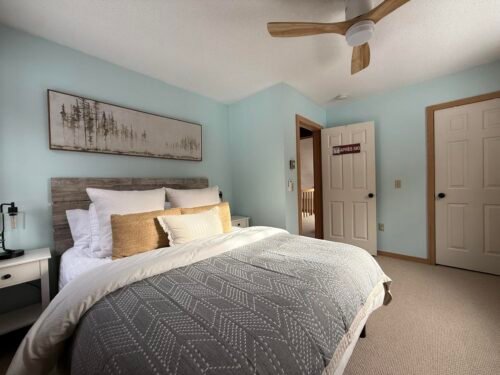 Queen Size 4 Piece Sheet Set - Comfy Breathable & Cooling Bed Sheets Set - Hotel Luxury Bedding for Women. Men. Kids. Teens. Boys & Girls - Deep Pockets. Soft and Wrinkle Free - Oeko-Tex - Dark Grey photo review