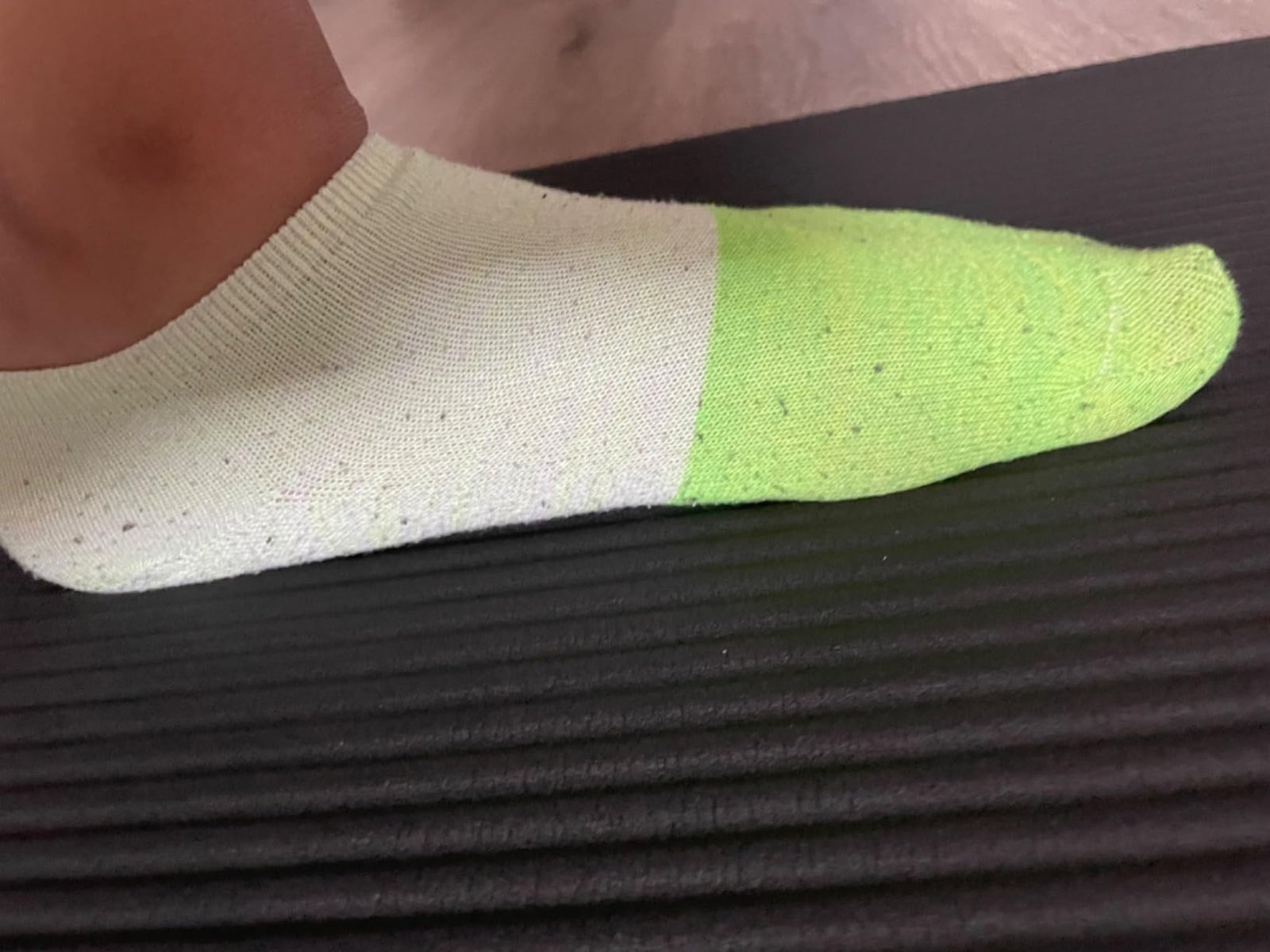 Retrospec Solana Yoga Mat 1 Thick w/Nylon Strap for Men & Women - Non Slip Exercise Mat for Home Yoga. Pilates. Stretching. Floor & Fitness Workouts photo review