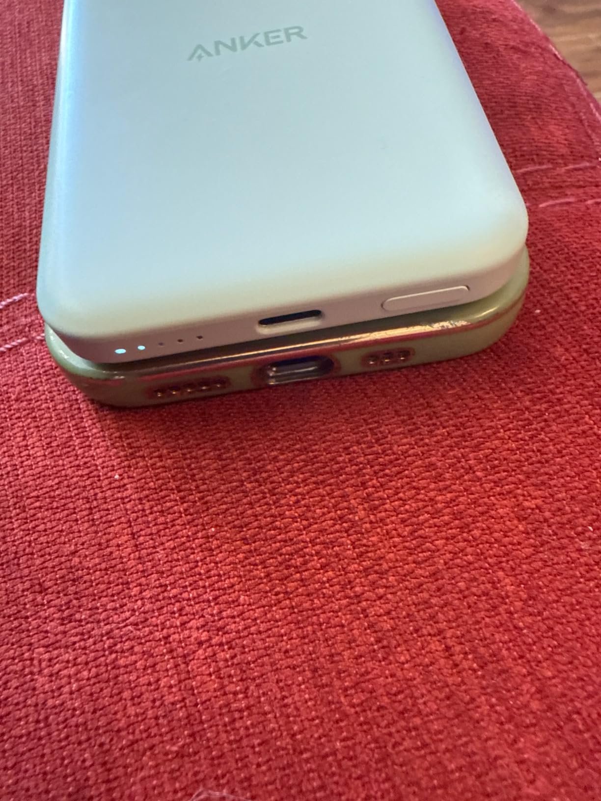 Anker 621 Magnetic Portable Charger (MagGo). 5.000mAh Wireless Power Bank with USB-C Cable. Magsafe-Compatible Battery Pack for iPhone 16/15/14/13/12 Series photo review