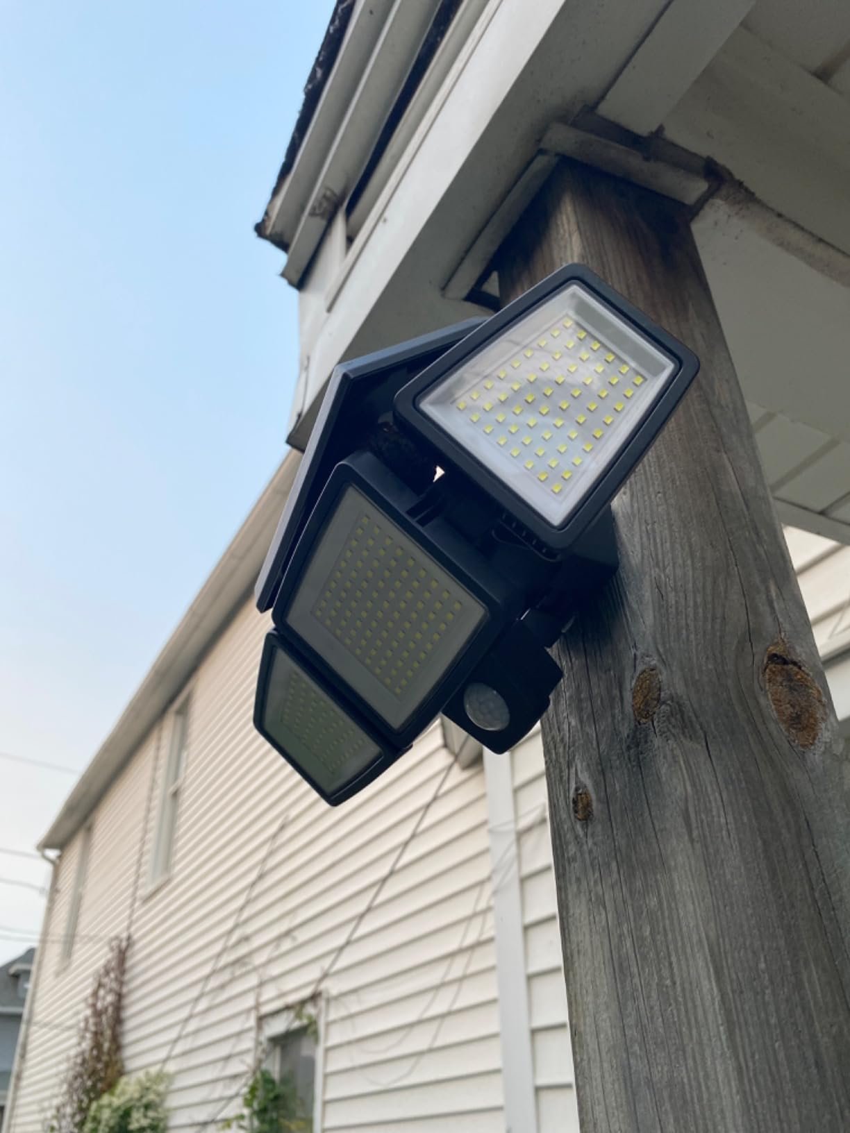 Tuffenough Solar Outdoor Lights 2500LM 210 LED Security Lights with Remote Control.3 Heads Motion Sensor Lights. IP65 Waterproof.270° Wide Angle Flood Wall Lights with 3 Modes(2 Packs) photo review