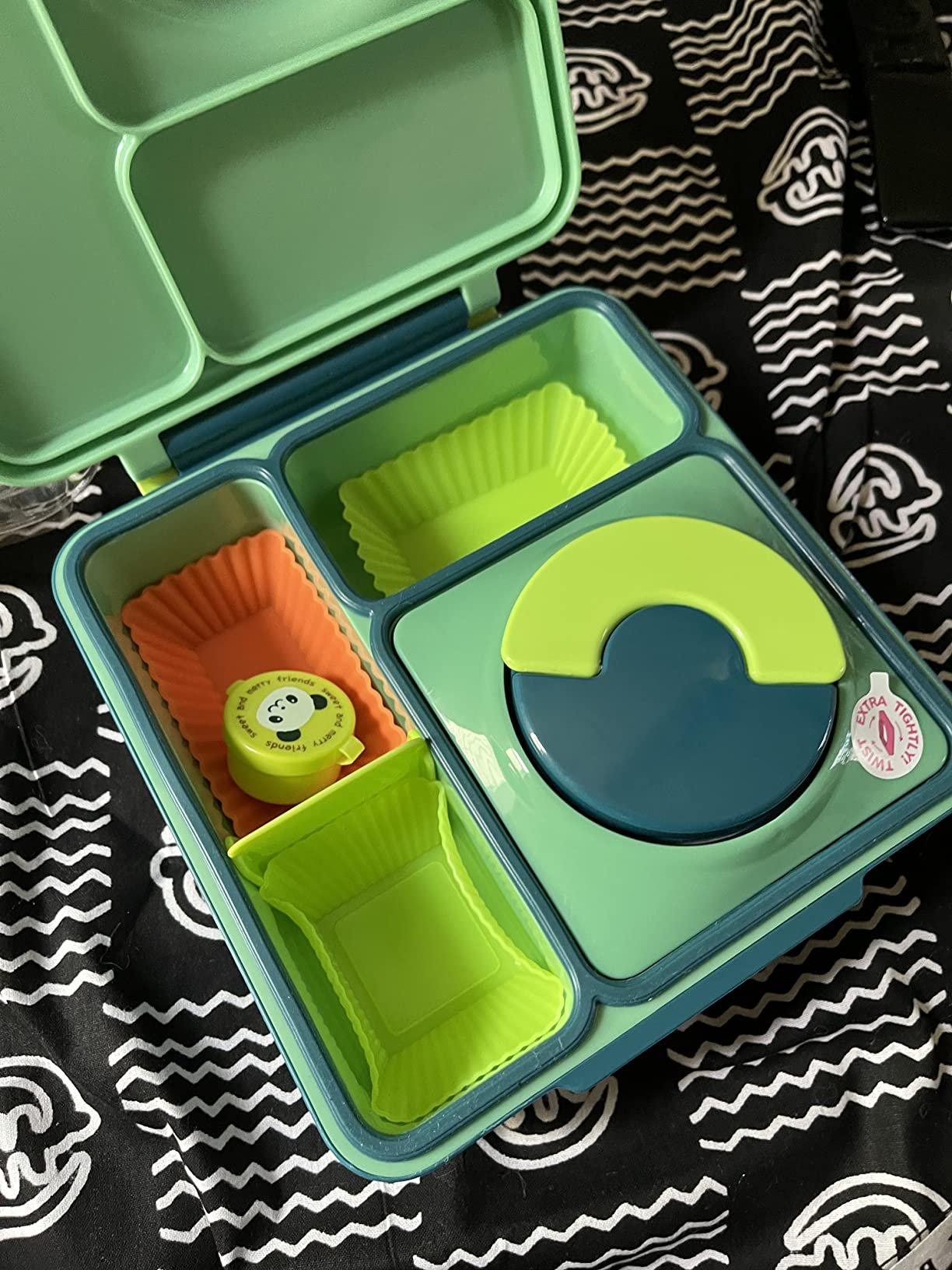 Omie OmieBox Bento Box for Kids - Insulated Lunch Box with Leak Proof Food Jar - 3 Compartments. 2 Temperature Zones - (Meadow) photo review