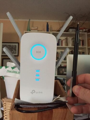 TP-Link WiFi Extender with Ethernet Port. Dual Band 5GHz/2.4GHz. Up to 44% More Bandwidth Than Single Band. Covers Up to 1200 Sq.ft and 30 Devices. Signal Booster Amplifier Supports OneMesh(RE220) photo review