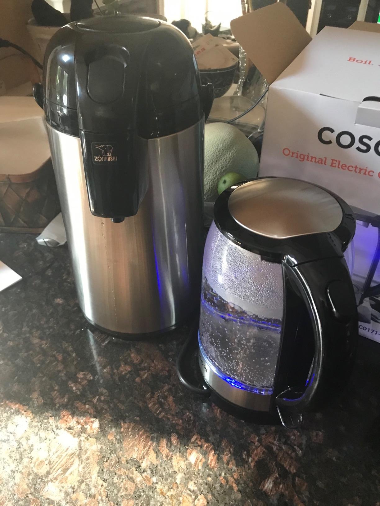 Cosori Electric Kettle. No Plastic Contact With Water. Wide Mouth For Easy Cleaning. Auto Shut Off. 1.7L Tea Kettle & Hot Water Boiler. Water Heater & Teapot. Borosilicate Glass. Black. 1500W photo review
