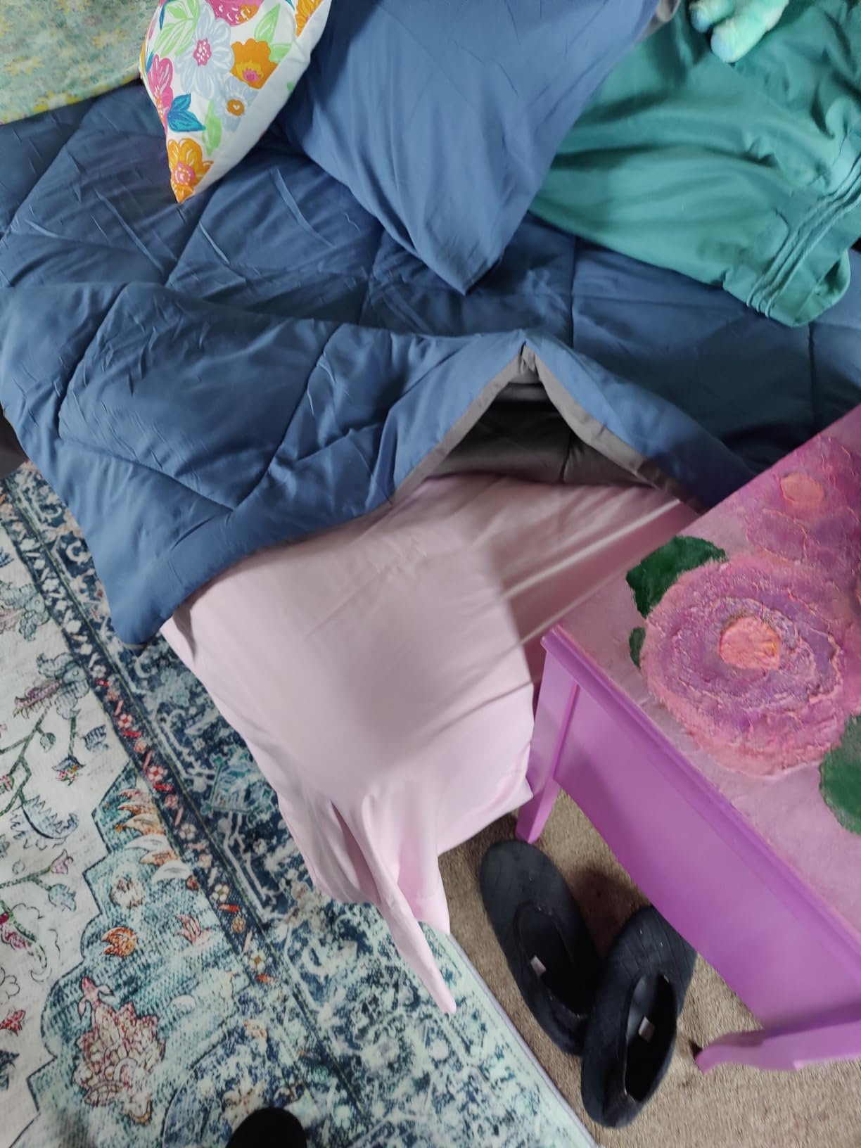 Queen Size 4 Piece Sheet Set - Comfy Breathable & Cooling Bed Sheets Set - Hotel Luxury Bedding for Women. Men. Kids. Teens. Boys & Girls - Deep Pockets. Soft and Wrinkle Free - Oeko-Tex - Dark Grey photo review