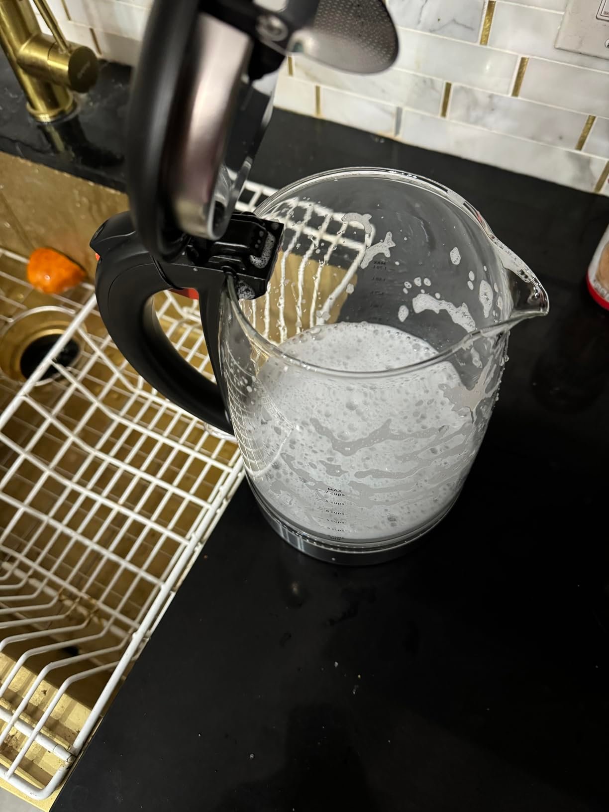 Cosori Electric Kettle. No Plastic Contact With Water. Wide Mouth For Easy Cleaning. Auto Shut Off. 1.7L Tea Kettle & Hot Water Boiler. Water Heater & Teapot. Borosilicate Glass. Black. 1500W photo review