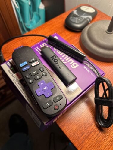 Roku Streaming Stick 4K - HDR & Dolby Vision Roku Streaming Device for TV with Voice Remote & Long-Range Wi-Fi - Free & Live TV photo review