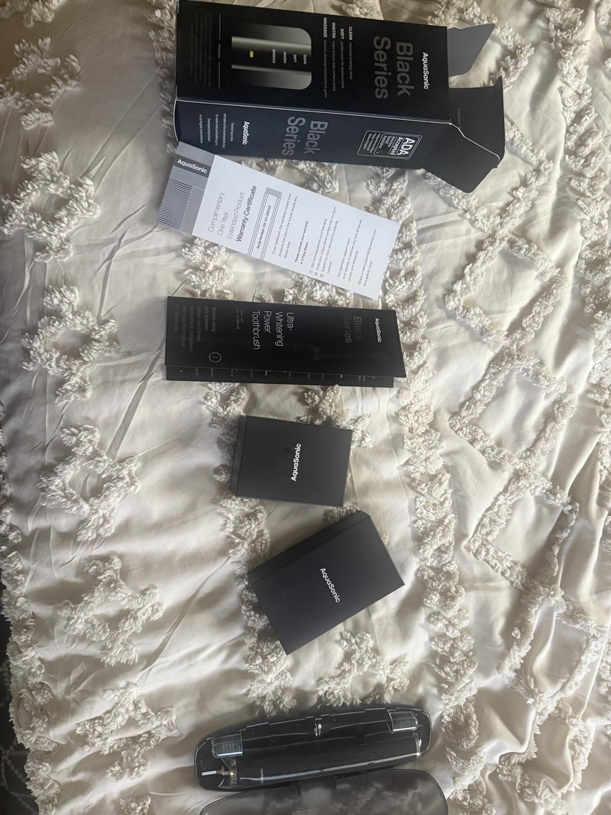 Aquasonic Black Series Ultra Whitening Toothbrush – ADA Accepted Electric Toothbrush- 8 Brush Heads & Travel Case – 40.000 VPM Electric Motor & Wireless Charging - 4 Modes w Smart Timer photo review