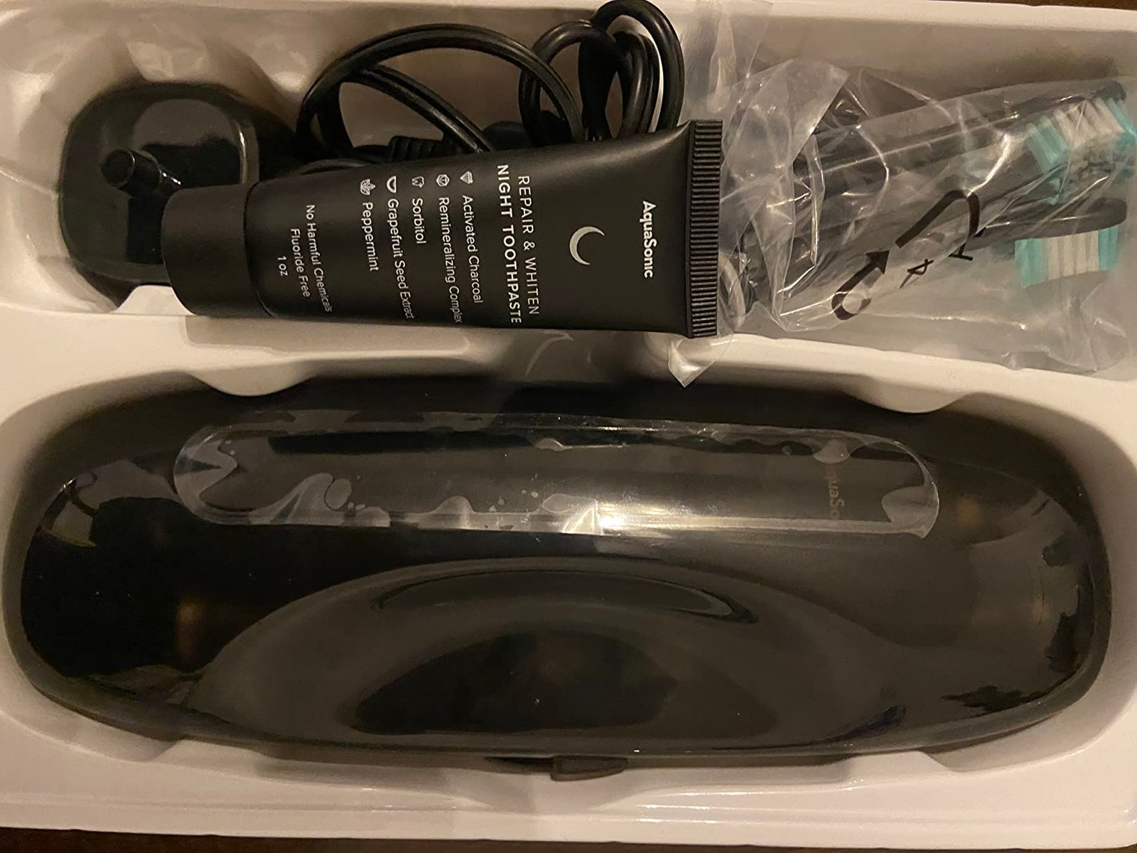 Aquasonic Black Series Ultra Whitening Toothbrush – ADA Accepted Electric Toothbrush- 8 Brush Heads & Travel Case – 40.000 VPM Electric Motor & Wireless Charging - 4 Modes w Smart Timer photo review