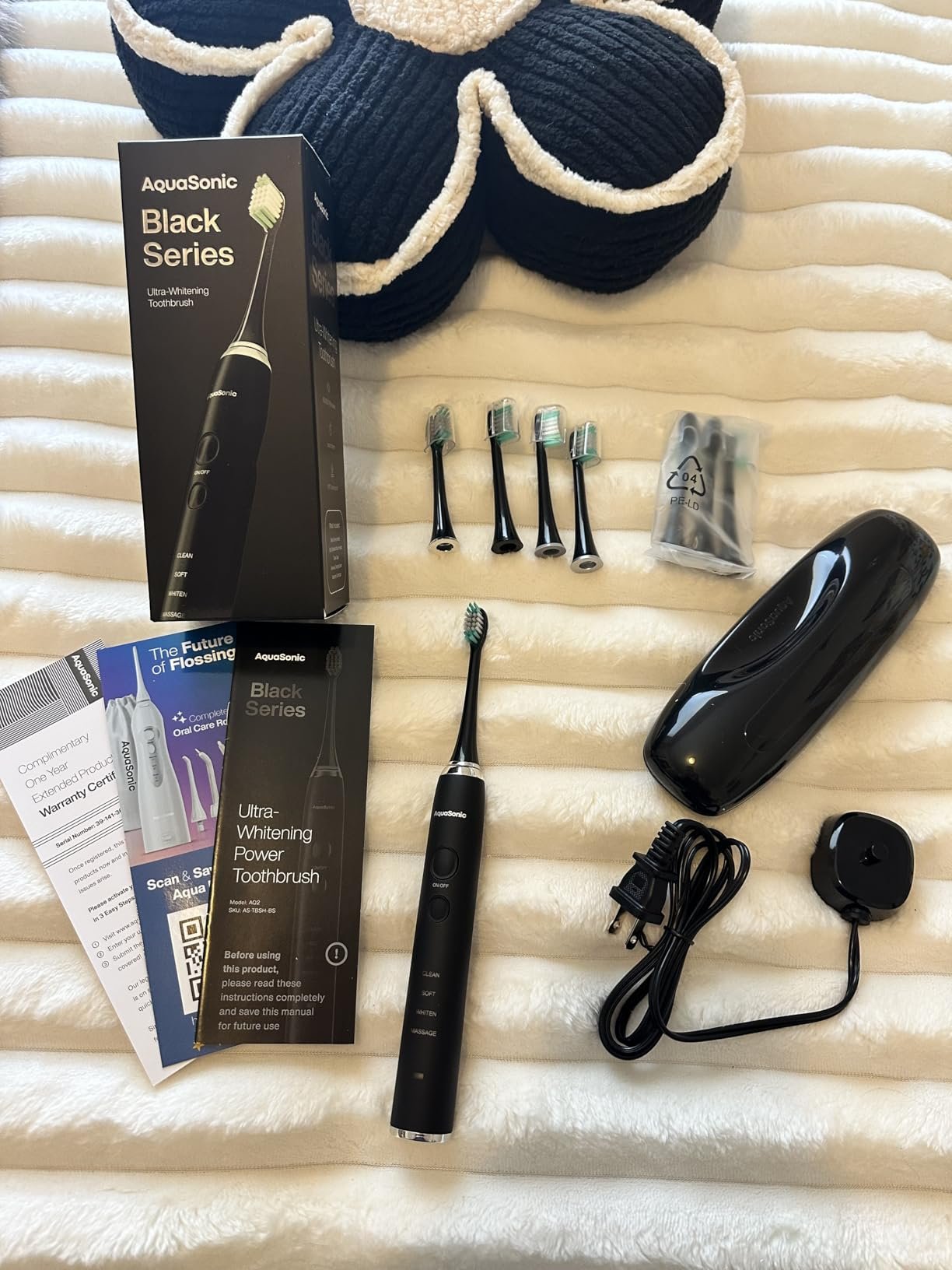 Aquasonic Black Series Ultra Whitening Toothbrush – ADA Accepted Electric Toothbrush- 8 Brush Heads & Travel Case – 40.000 VPM Electric Motor & Wireless Charging - 4 Modes w Smart Timer photo review