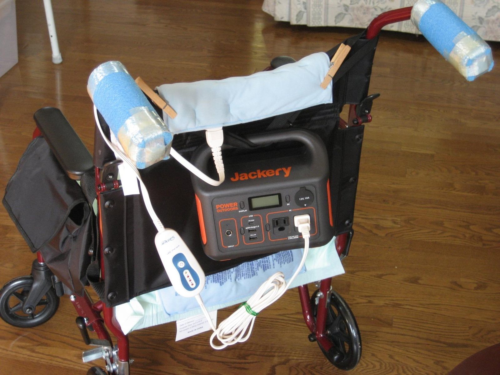 Jackery Portable Power Station Explorer 300. 293Wh Backup Lithium Battery. Solar Generator for Outdoors Camping Travel Hunting Blackout (Solar Panel Optional) photo review