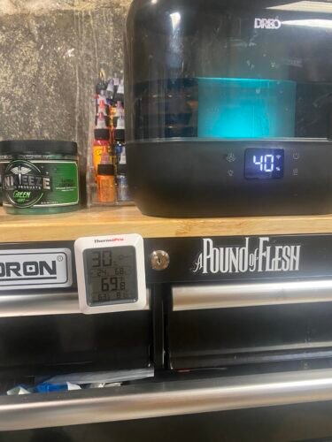 Dreo Smart Humidifiers for Bedroom. Top Fill 4L Supersized Humidifier Large Room with 28 dB. 36H Runtime. Touch/APP/Voice Control. Nightlight. Cool Mist Humidifiers for Baby. Plants. Indoor. Black photo review