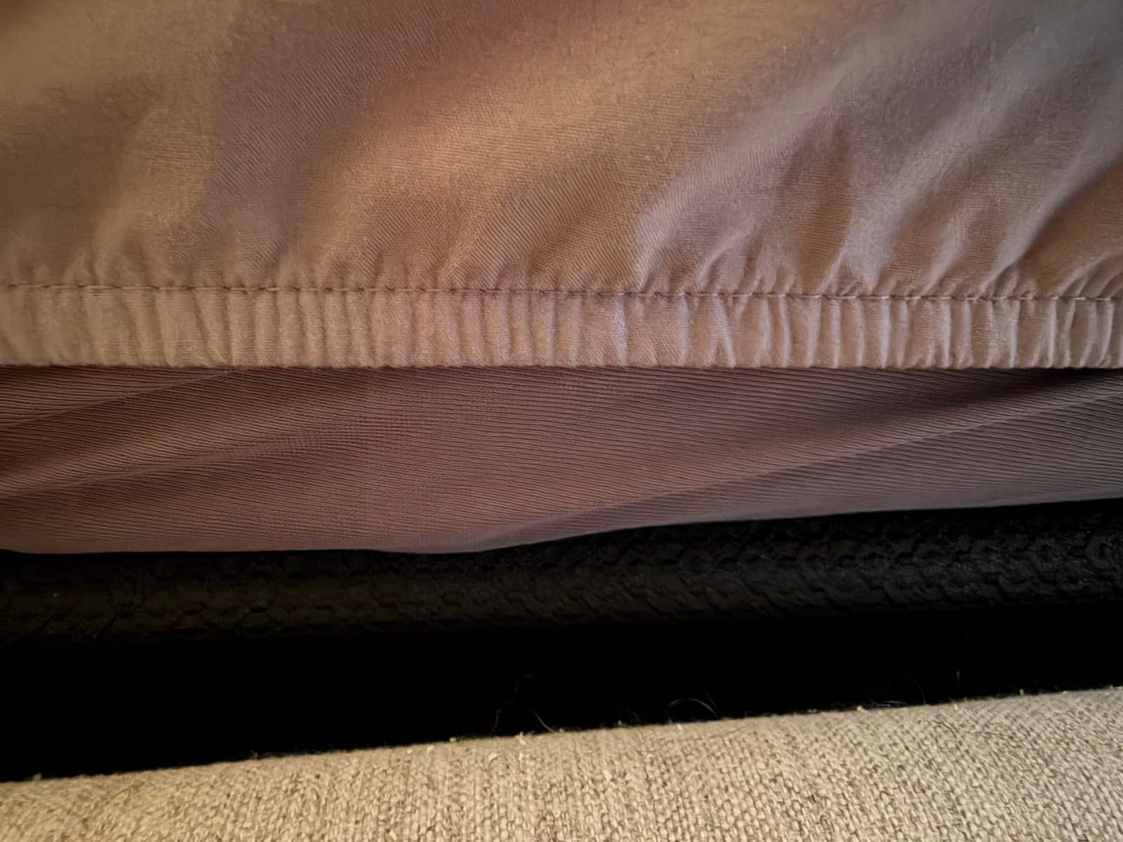 Queen Size 4 Piece Sheet Set - Comfy Breathable & Cooling Bed Sheets Set - Hotel Luxury Bedding for Women. Men. Kids. Teens. Boys & Girls - Deep Pockets. Soft and Wrinkle Free - Oeko-Tex - Dark Grey photo review