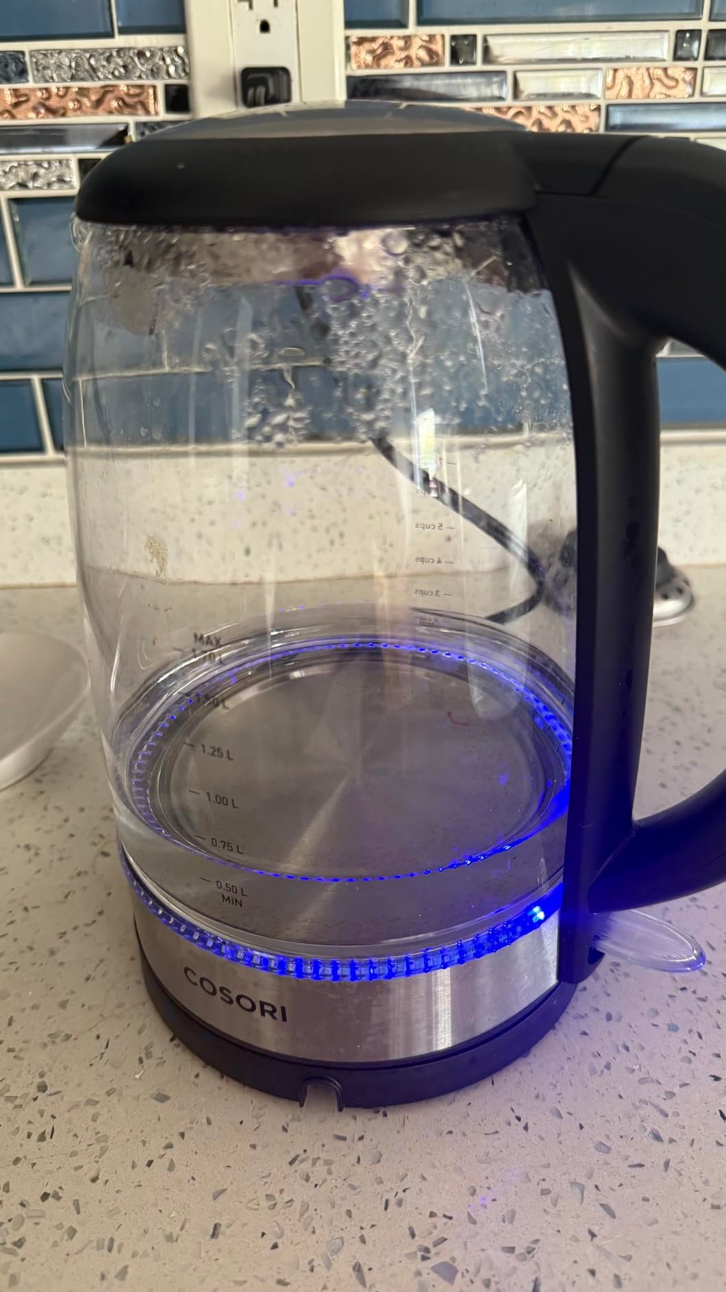 Cosori Electric Kettle. No Plastic Contact With Water. Wide Mouth For Easy Cleaning. Auto Shut Off. 1.7L Tea Kettle & Hot Water Boiler. Water Heater & Teapot. Borosilicate Glass. Black. 1500W photo review