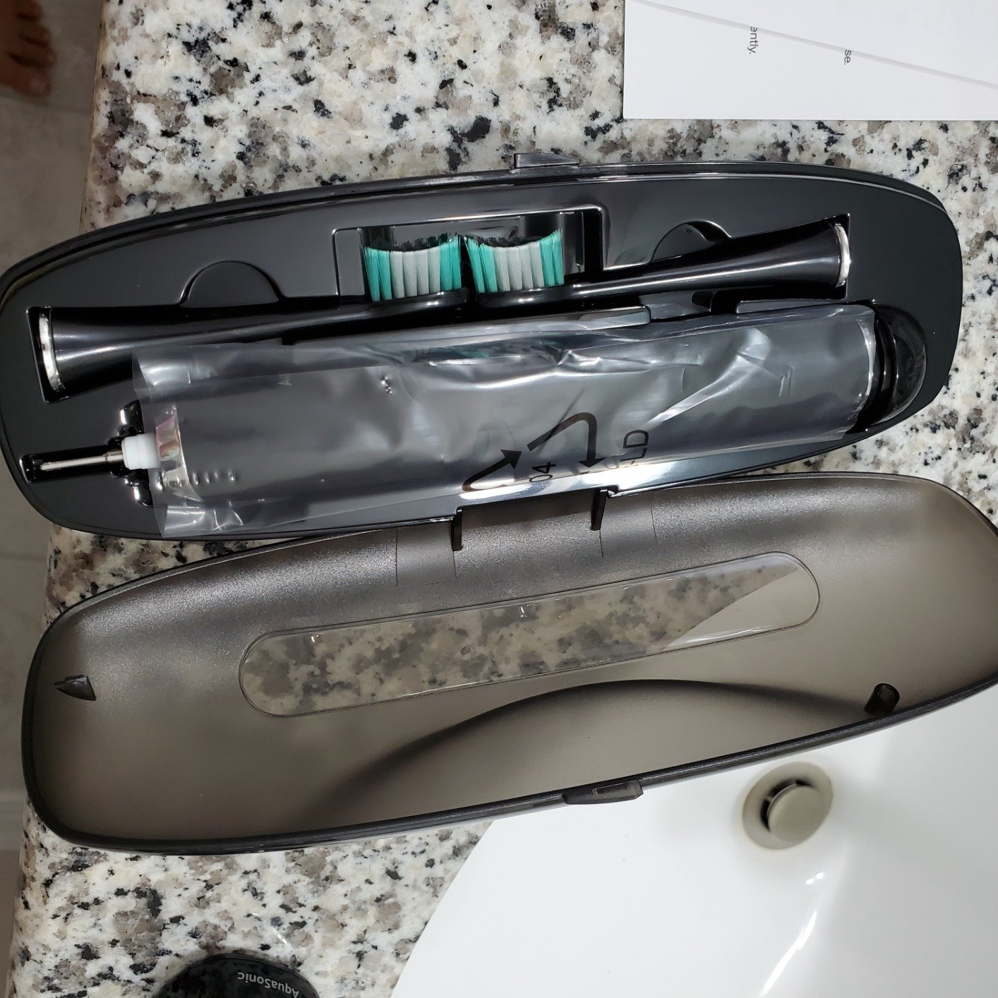 Aquasonic Black Series Ultra Whitening Toothbrush – ADA Accepted Electric Toothbrush- 8 Brush Heads & Travel Case – 40.000 VPM Electric Motor & Wireless Charging - 4 Modes w Smart Timer photo review