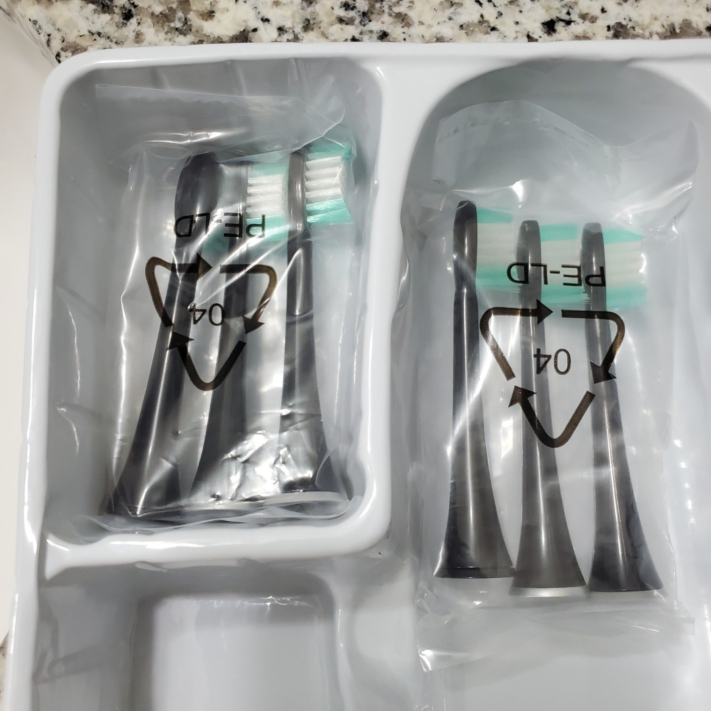 Aquasonic Black Series Ultra Whitening Toothbrush – ADA Accepted Electric Toothbrush- 8 Brush Heads & Travel Case – 40.000 VPM Electric Motor & Wireless Charging - 4 Modes w Smart Timer photo review