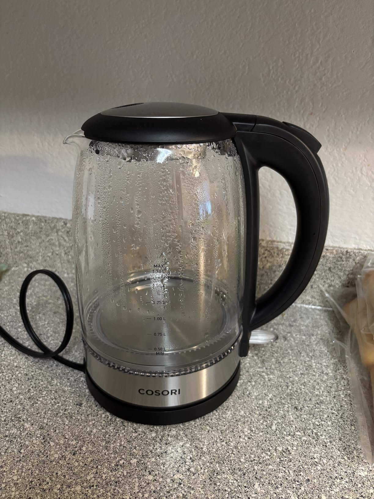 Cosori Electric Kettle. No Plastic Contact With Water. Wide Mouth For Easy Cleaning. Auto Shut Off. 1.7L Tea Kettle & Hot Water Boiler. Water Heater & Teapot. Borosilicate Glass. Black. 1500W photo review