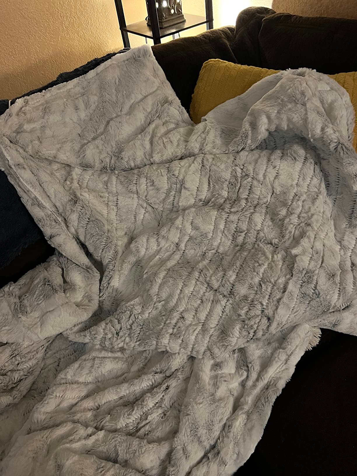 WOOMER Heated Blanket Throw 50 x 60. Electric Blanket Throw with 4 Heating Levels & 4H Auto Off. ETL Certified. Marble Grey Double-Sided Faux Fur. Over-Heat Protect. Machine Washable photo review