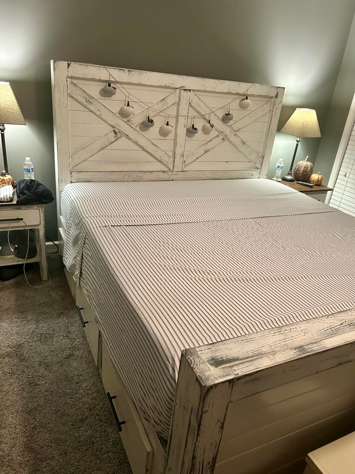 Queen Size 4 Piece Sheet Set - Comfy Breathable & Cooling Bed Sheets Set - Hotel Luxury Bedding for Women. Men. Kids. Teens. Boys & Girls - Deep Pockets. Soft and Wrinkle Free - Oeko-Tex - Dark Grey photo review