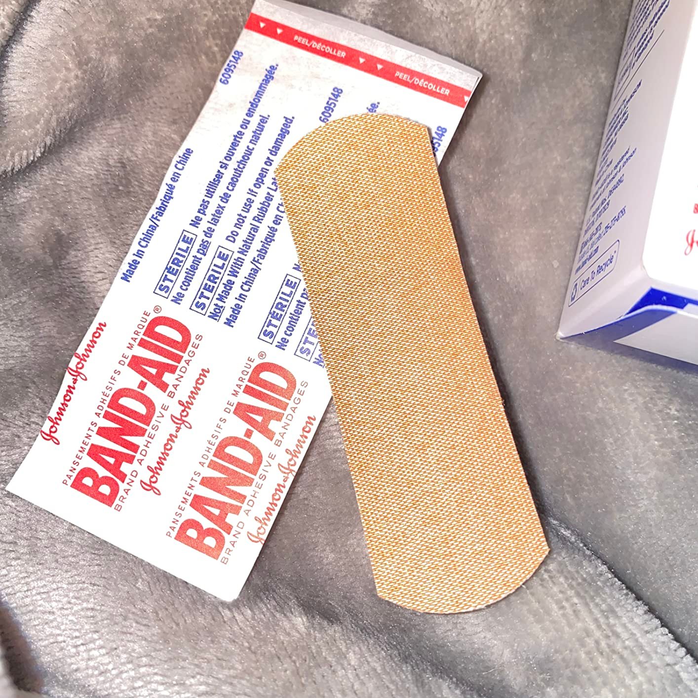 Band-Aid Brand Flexible Fabric Adhesive Bandages. Comfortable Flexible Protection & Wound Care of Minor Cuts & Scrapes. Quilt-Aid Technology to Cushion Painful Wounds. All One Size. 30 ct photo review