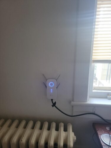 TP-Link WiFi Extender with Ethernet Port. Dual Band 5GHz/2.4GHz. Up to 44% More Bandwidth Than Single Band. Covers Up to 1200 Sq.ft and 30 Devices. Signal Booster Amplifier Supports OneMesh(RE220) photo review